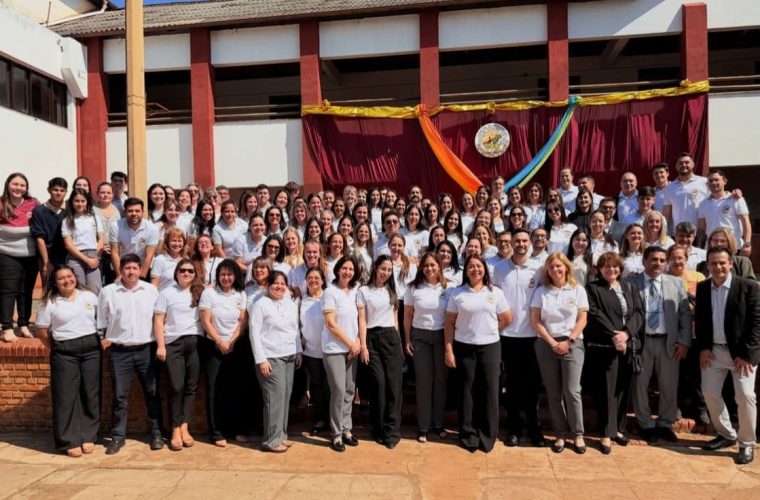27-8 Acto Formal docentes